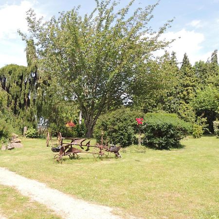 La Ferme Du Bourg Bed & Breakfast Eraines Exterior foto