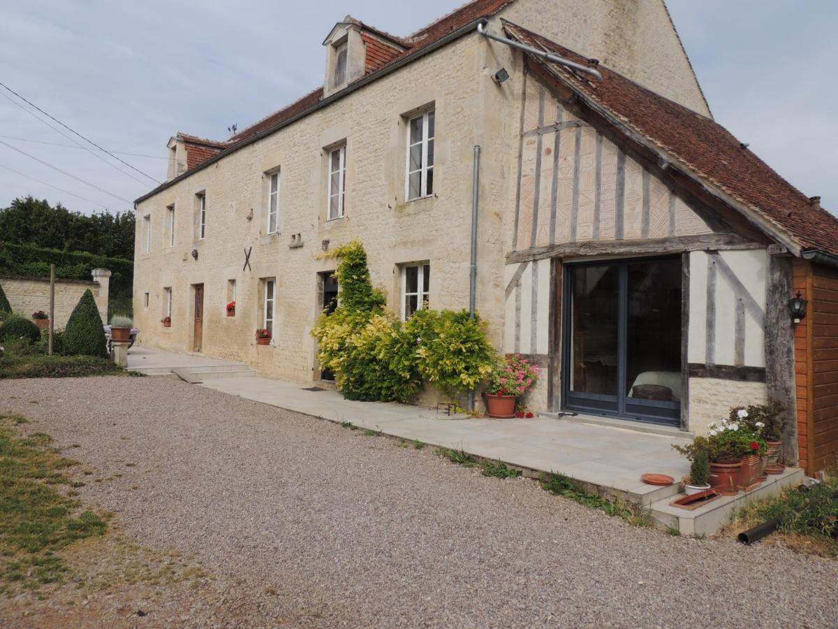 La Ferme Du Bourg Bed & Breakfast Eraines Exterior foto
