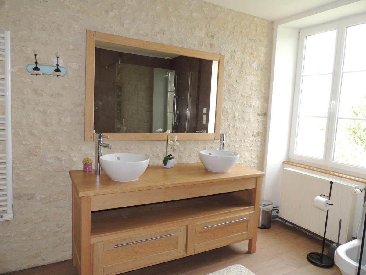 La Ferme Du Bourg Bed & Breakfast Eraines Exterior foto